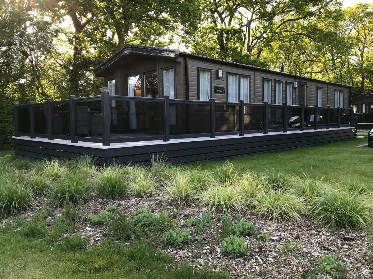 New Forest Holiday Lodge New Milton Bagian luar foto